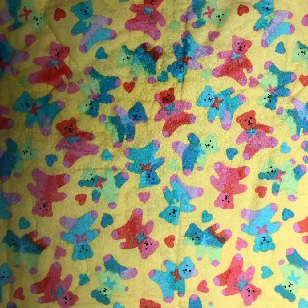 Vintage Grandma Hand Made Patchwork Teddy Bears & Rainbow Bears Cute Crib Quilt‎